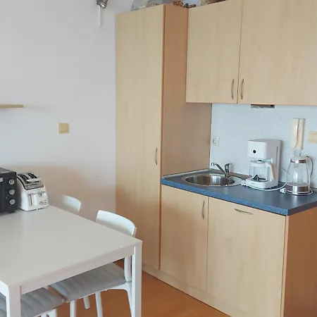 아파트 Sunny House 비알라