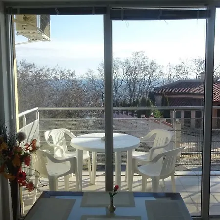 Sunny House *